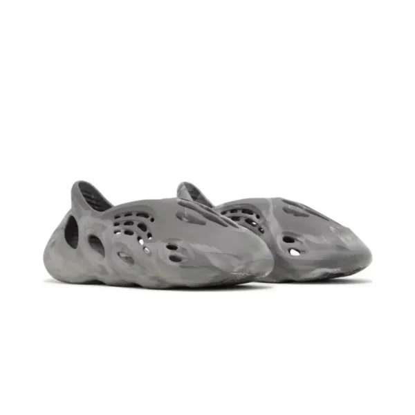Yeezy Foam RNR MX Granite