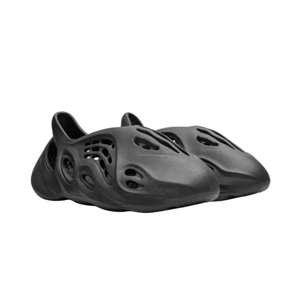 Yeezy Foam RNR Onyx