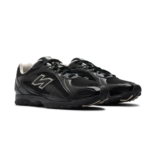 New Balance 204L Black Timberwolf